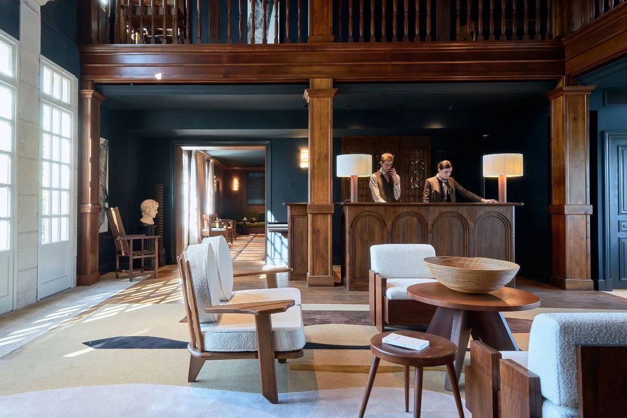 一起逛逛波尔多的一家艺术酒店-1