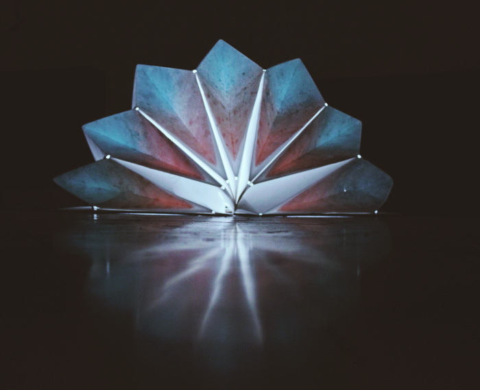 便携式学生活动中心灯具设计项目丨Julia Debord,Earvin Epistolin-1