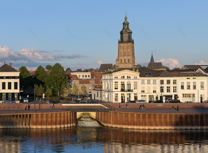 荷兰祖特芬市 IJsselkade 河岸复兴-18