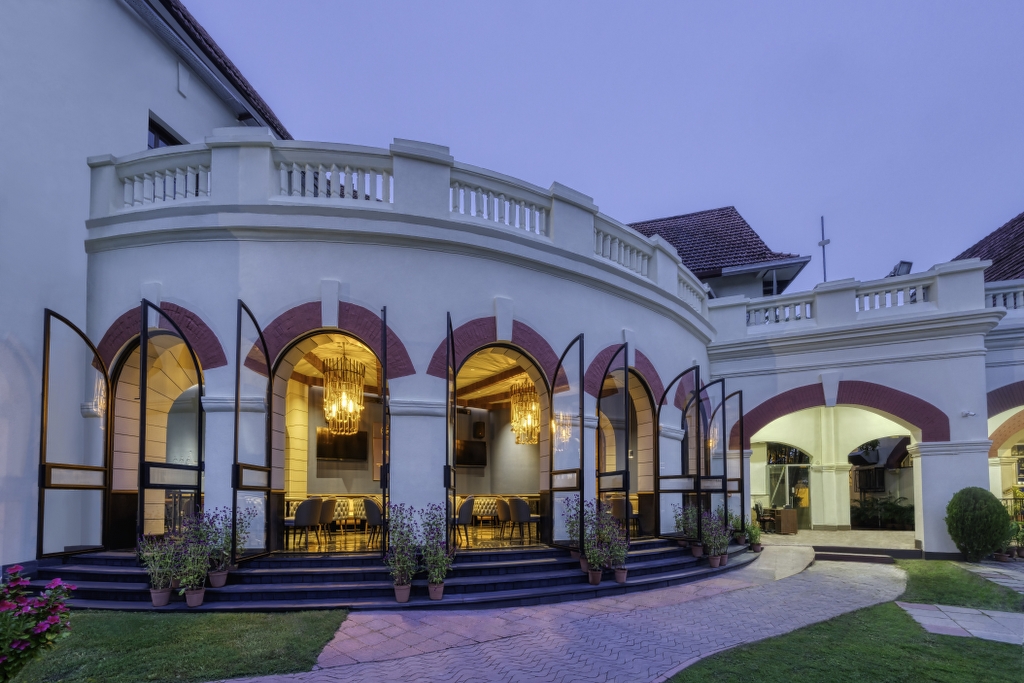 皇家加尔各答高尔夫俱乐部及相关遗产建筑改造等项目丨印度加尔各答丨未明确提及设计公司,主要设计师为Pooja Bihani-1