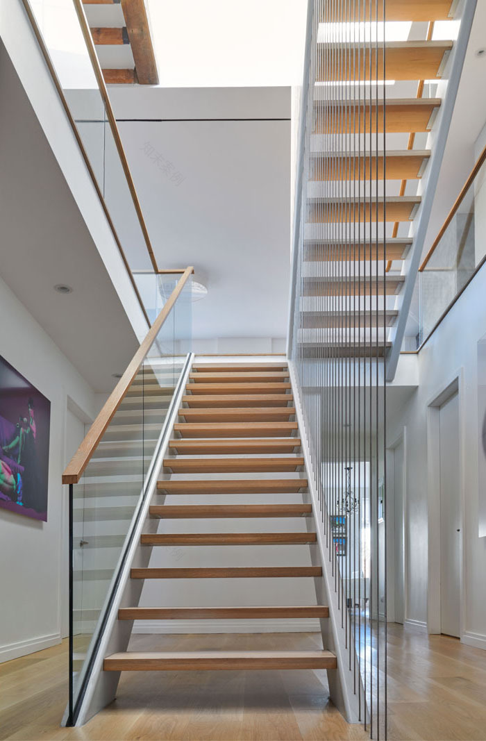 红钩镇现代住宅 | 工业风与自然的完美融合-6