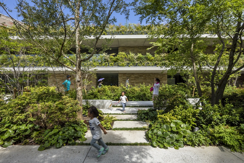 大阪枚方市综合文化艺术中心 | 绿色与艺术的完美交织-19