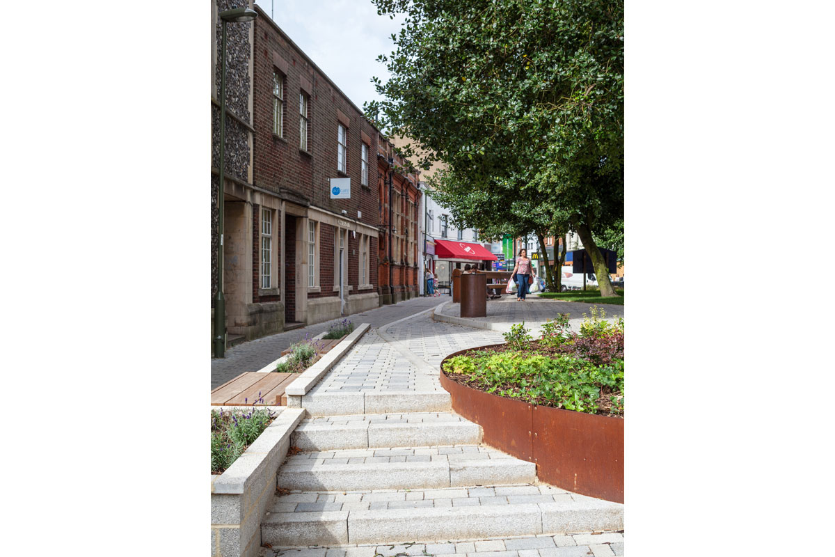 奇平巴尼特教堂花园丨United KingdomLondon丨Metropolitan Workshop-4