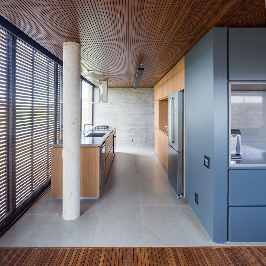 One Level Concrete House Providing Spaces for Leisure and Socializing-19