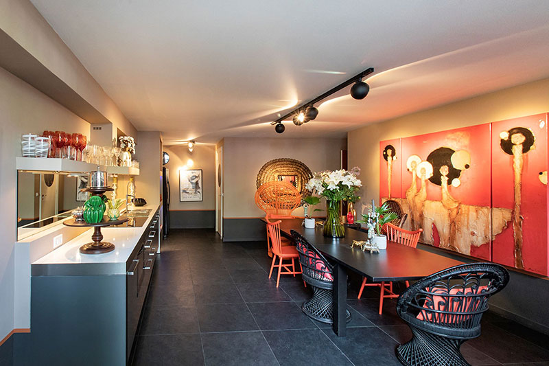 阿姆斯特丹黄色公寓，热带风情与传统欧式风格的碰撞-13