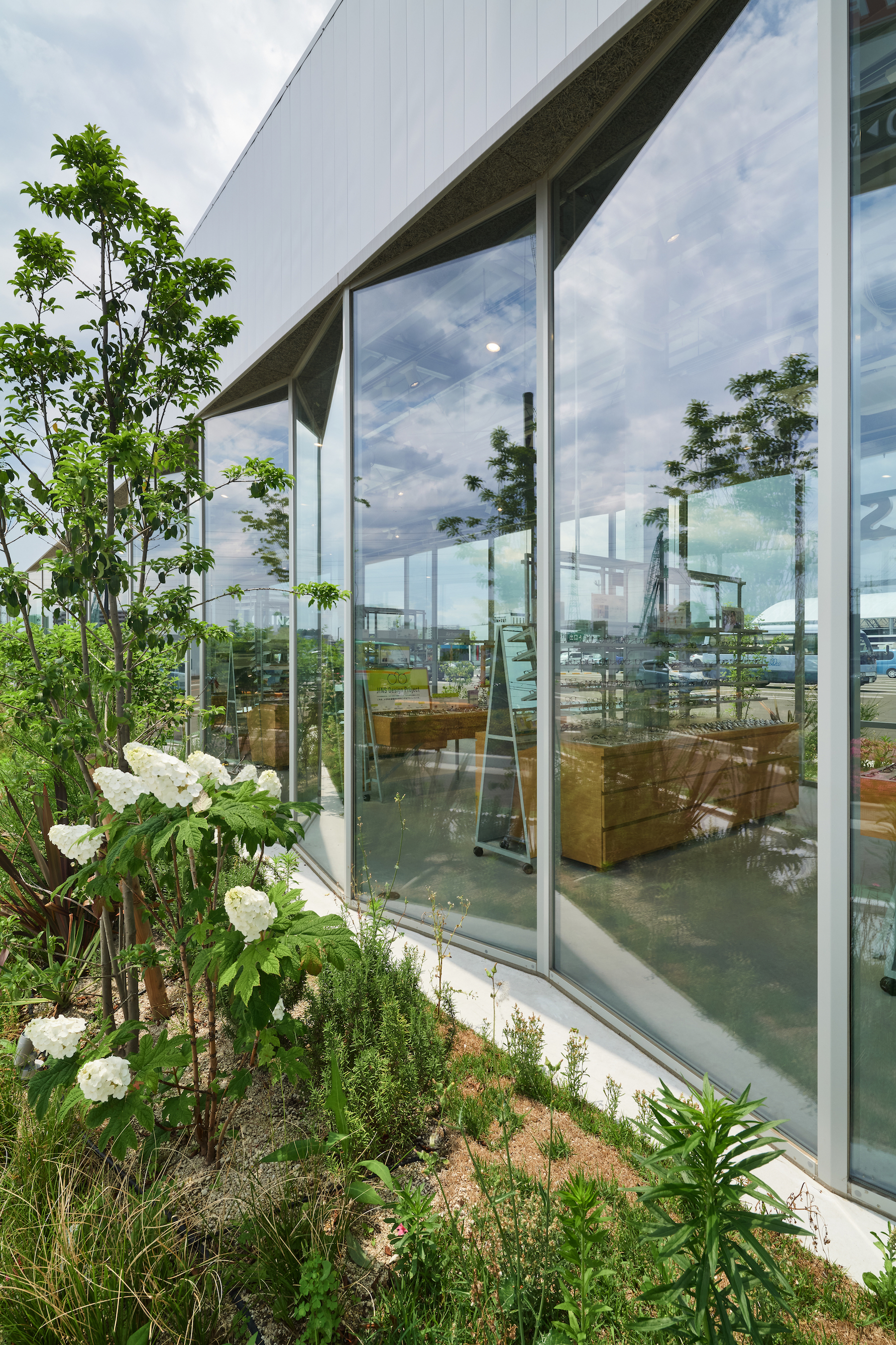 JINS Sendai Izumi 眼镜店丨日本丨Yohei Kawashima architects inc.-18