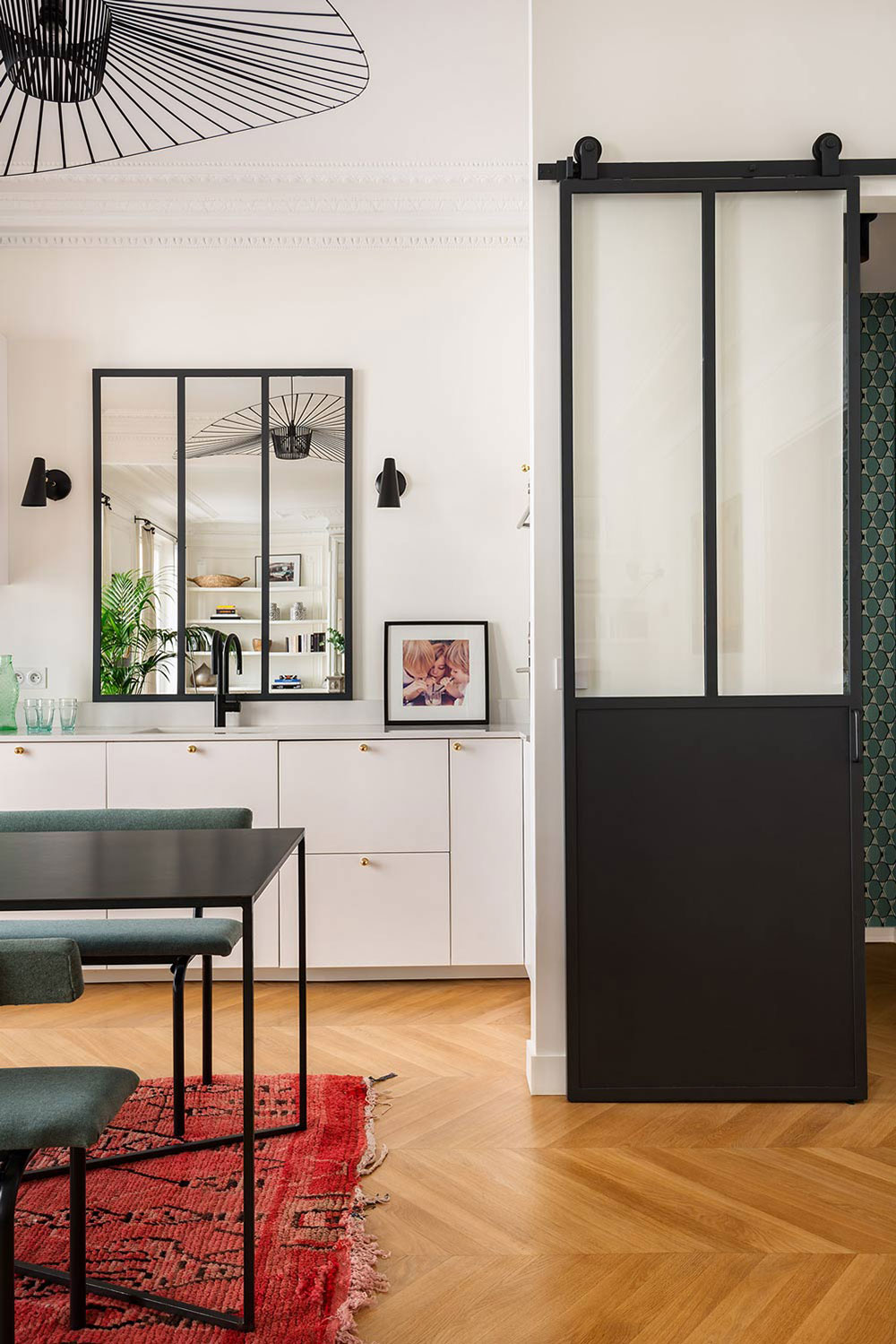 巴黎梦幻儿童房，异国风情壁纸成亮点-5