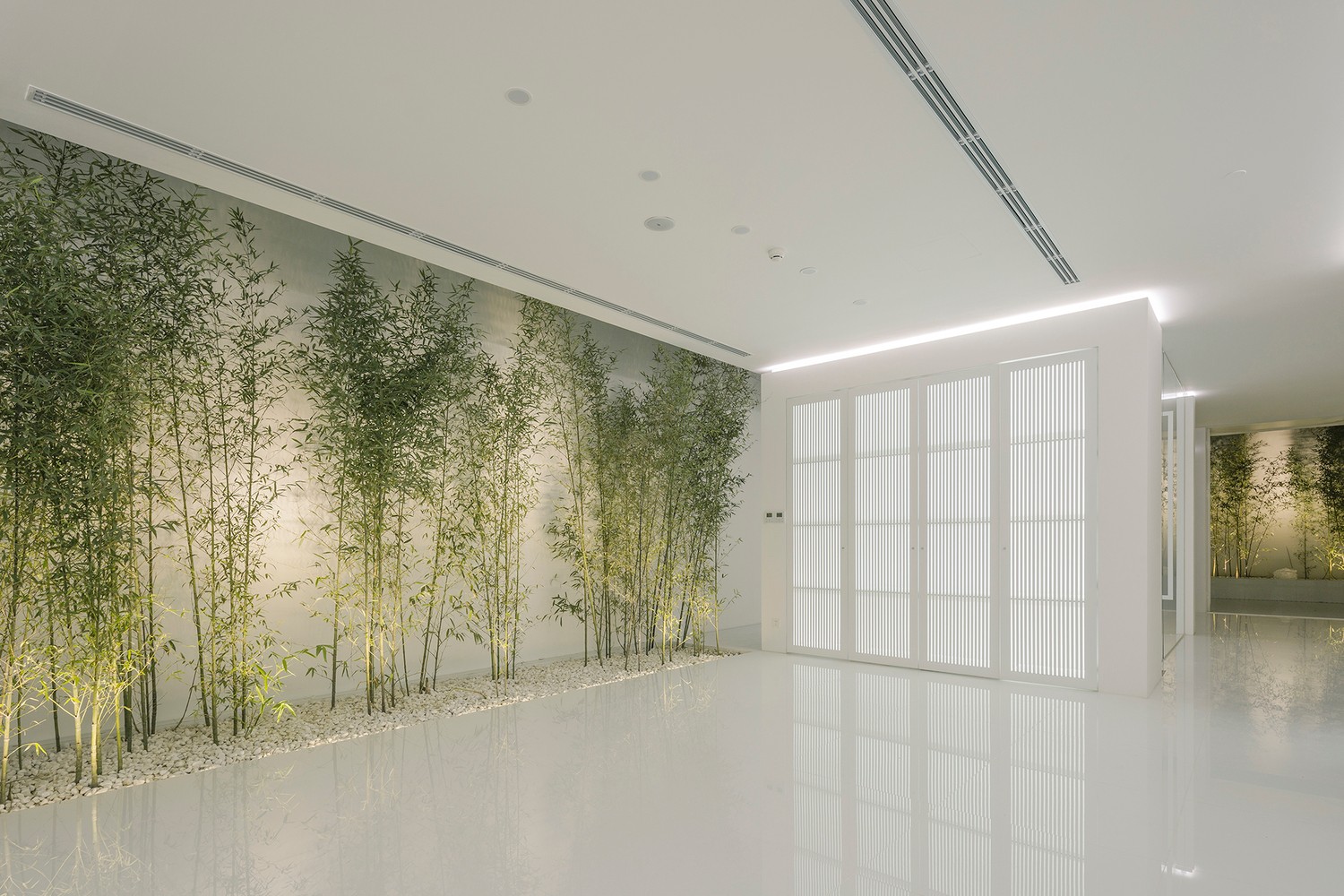 “闹中取静”——购物大厦上建立起竹林环绕的私人会所-23