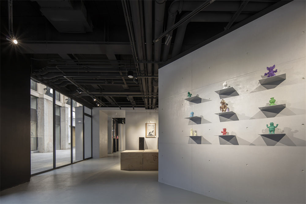 P GALLERY plastic people & sofubi潮玩画廊丨中国北京丨OEO野境建筑-37