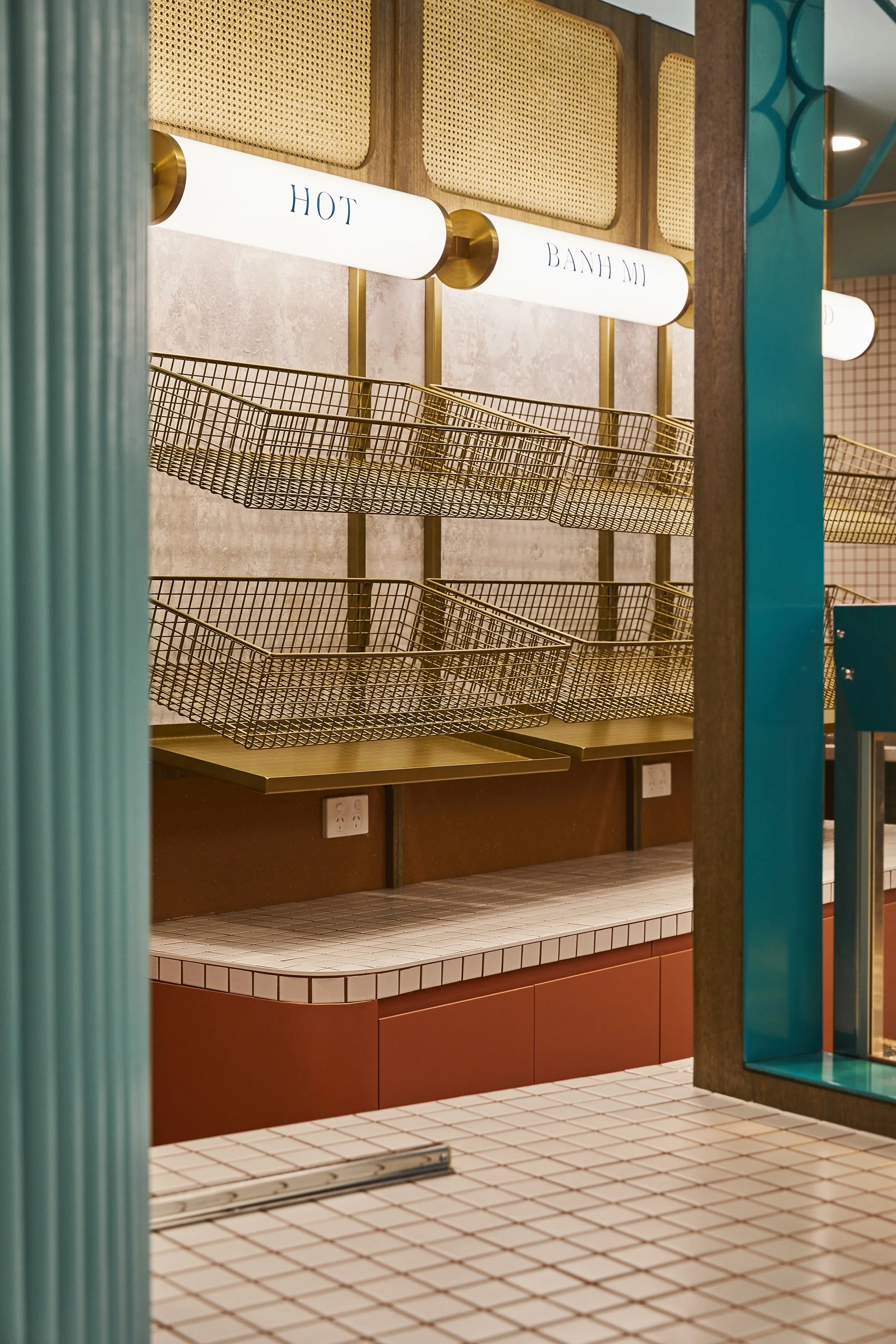 富寿，查德斯通

注：Phuoc Thanh可能是越南人名或地名，音译为富寿；Chadstone一般是澳大利亚墨尔本的一个地名，音译为查德斯通 丨BrandWorks,T  A Square Architects等-42