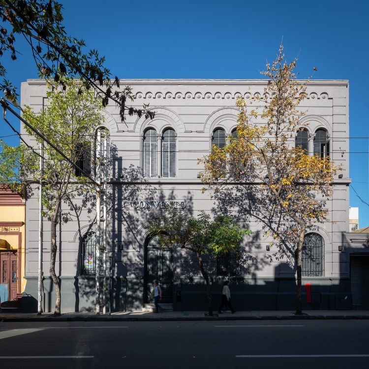 阿根廷百年修道院改造的购物中心-2