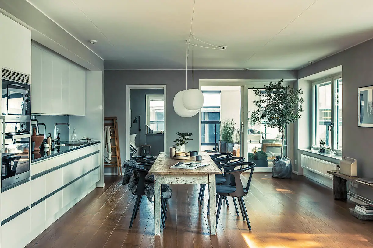 顶层阳光房设计，金属烟囱成亮点-6