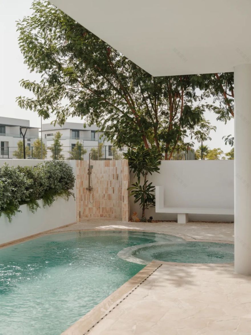 阿联酋迪拜650㎡滨海别墅丨楼房花朵设计-30