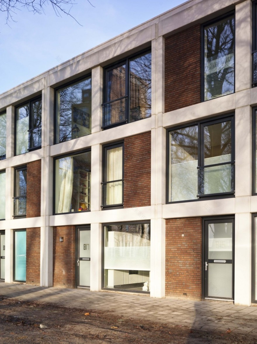 正方形;广场;平方(需结合具体语境确定准确含义)丨荷兰鹿特丹丨Team Paul de Vroom + Sputnik-9