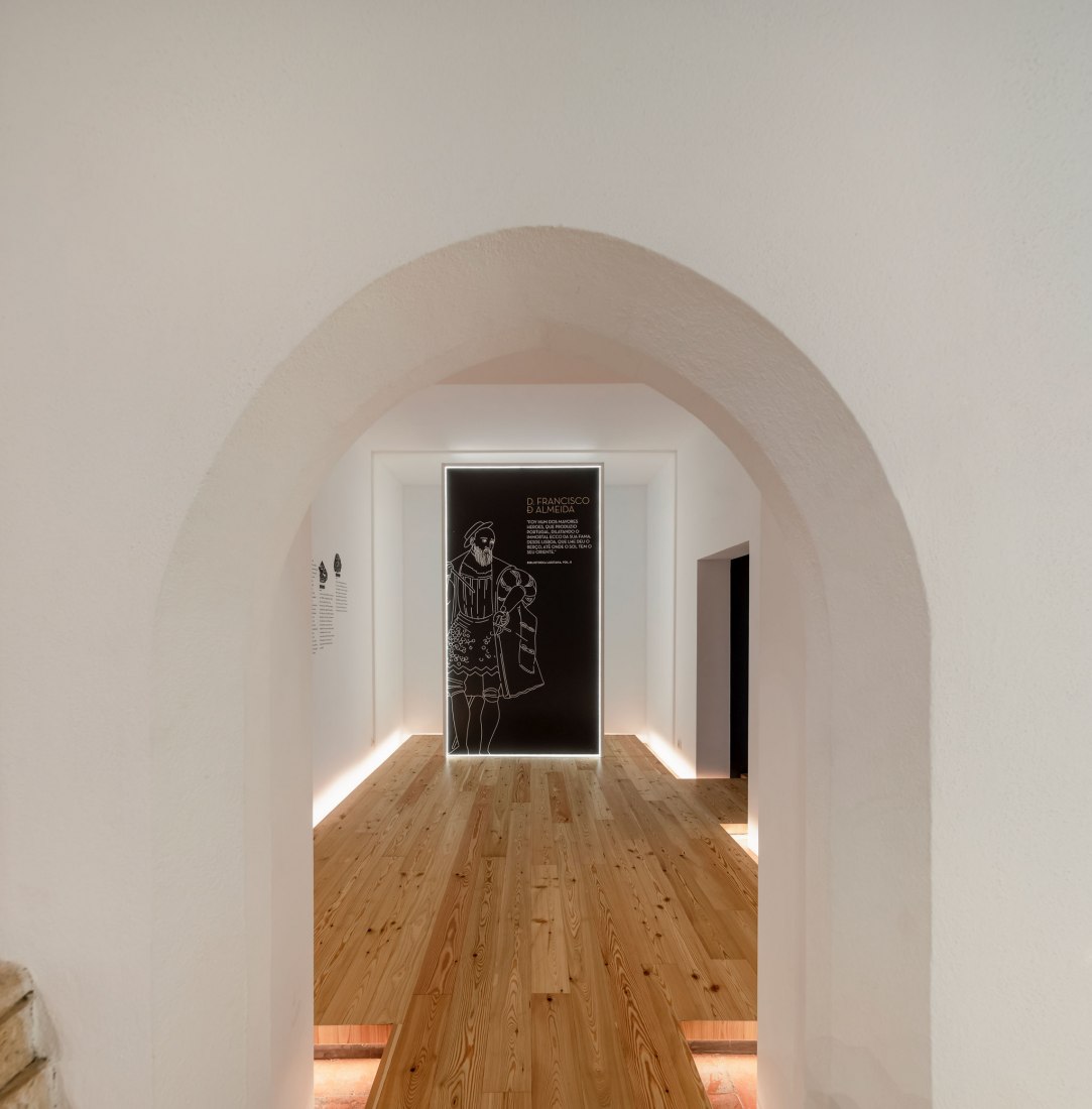 Panteão dos Almeida的博物馆陈列与展览项目丨葡萄牙丨spaceworkers建筑设计工作室-49