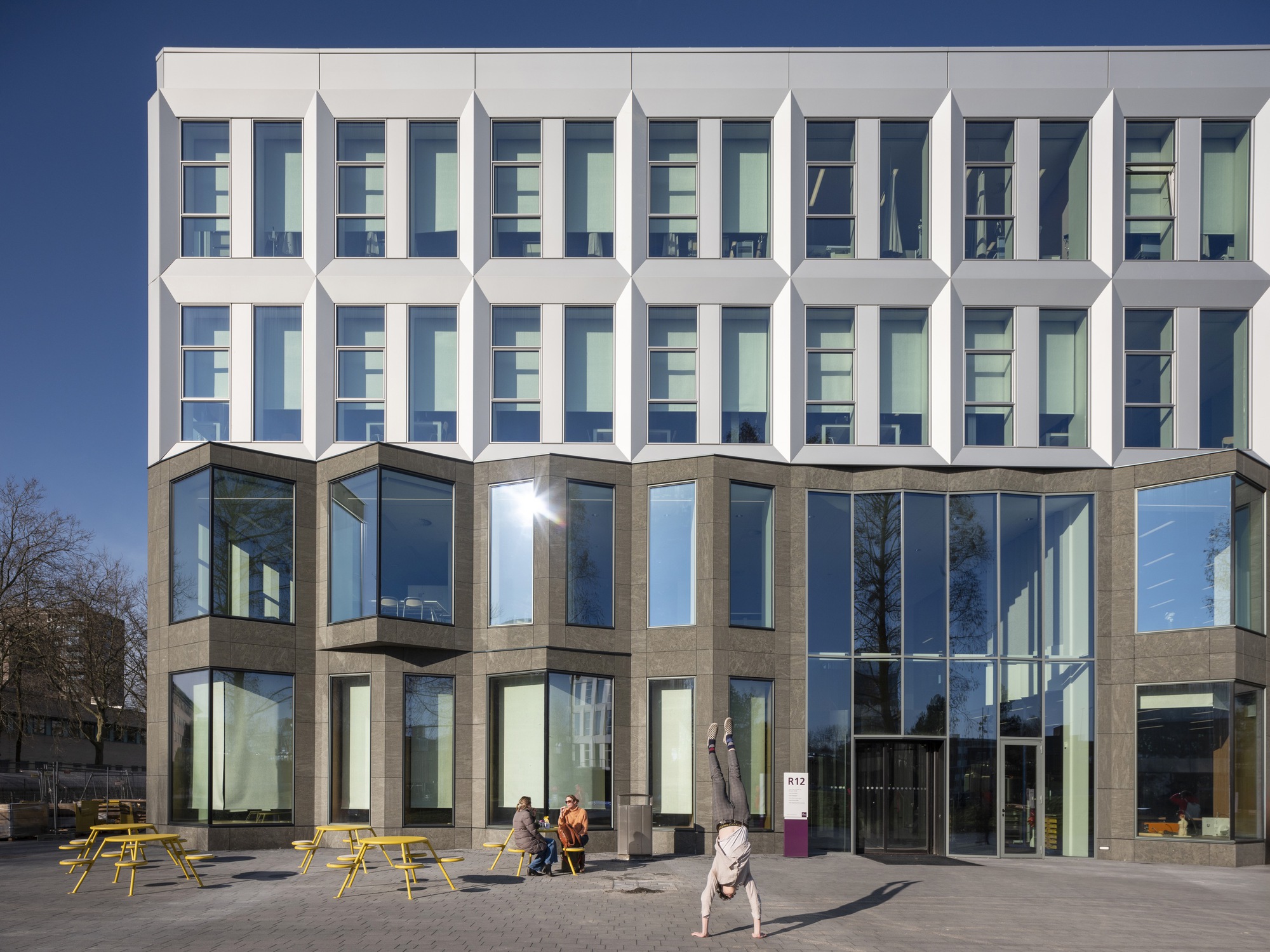 Fontys Hogescholen's Rachelsmolen Campus / Barcode Architects + Nudus + Hollandse Nieuwe + OKRA-17