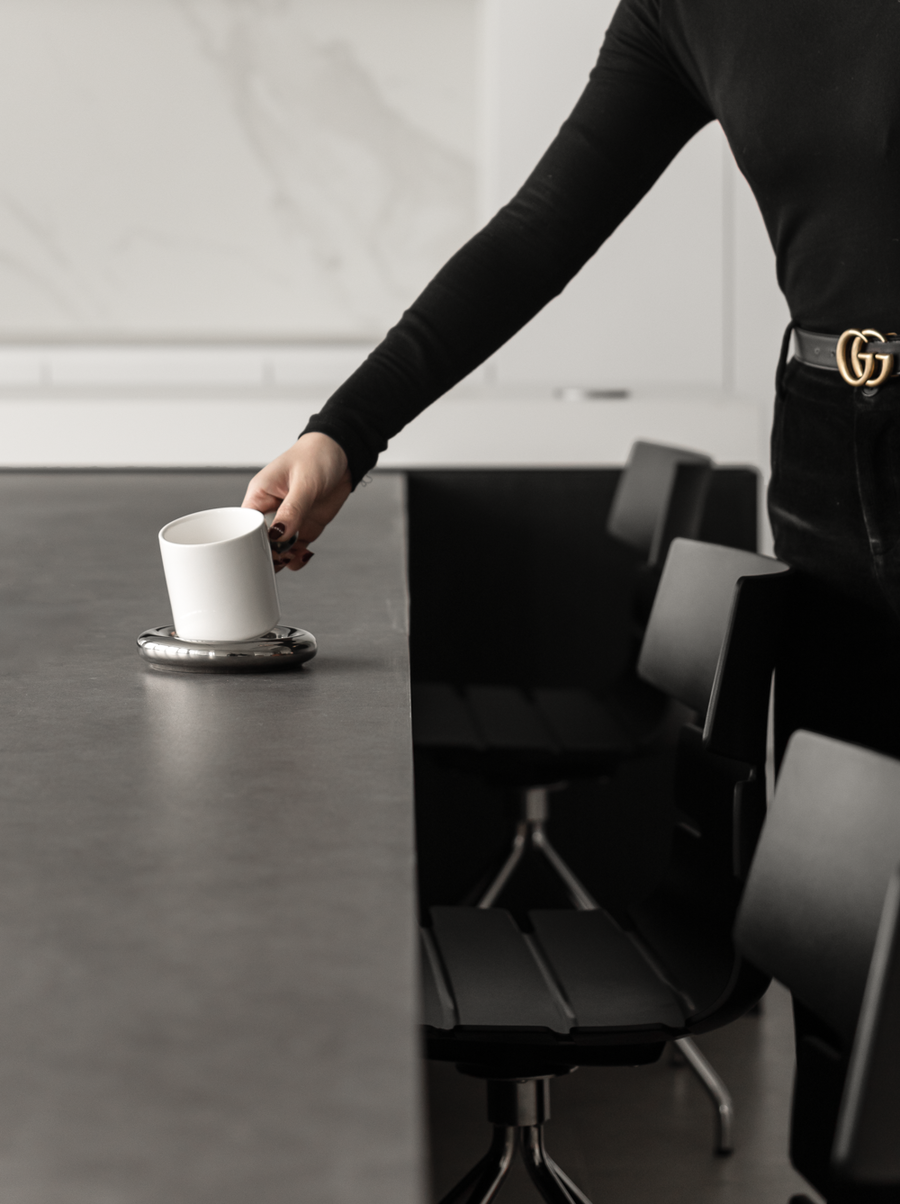 黑白之间的办公空间设计-2