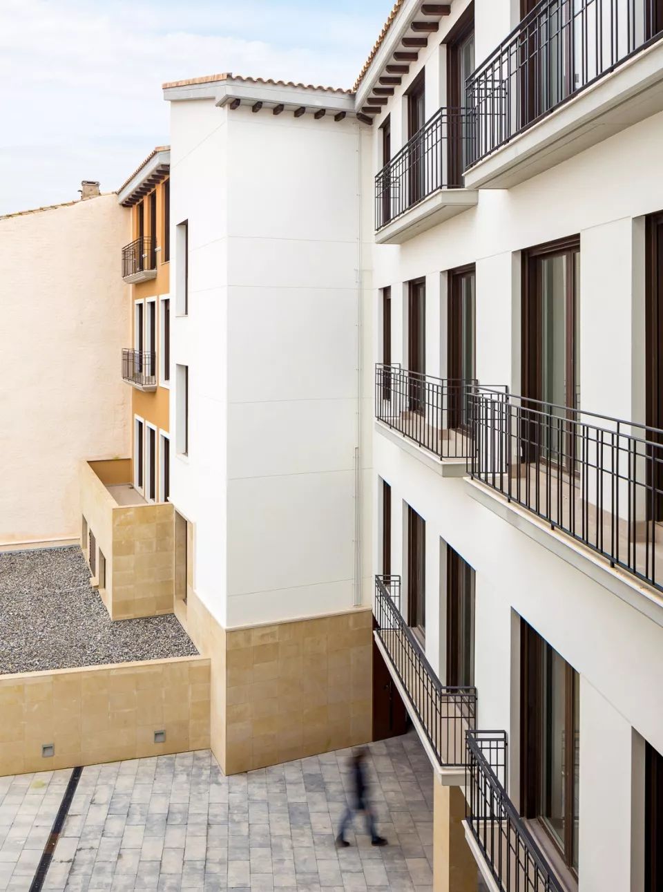 历史痕迹中的现代住宅群-31