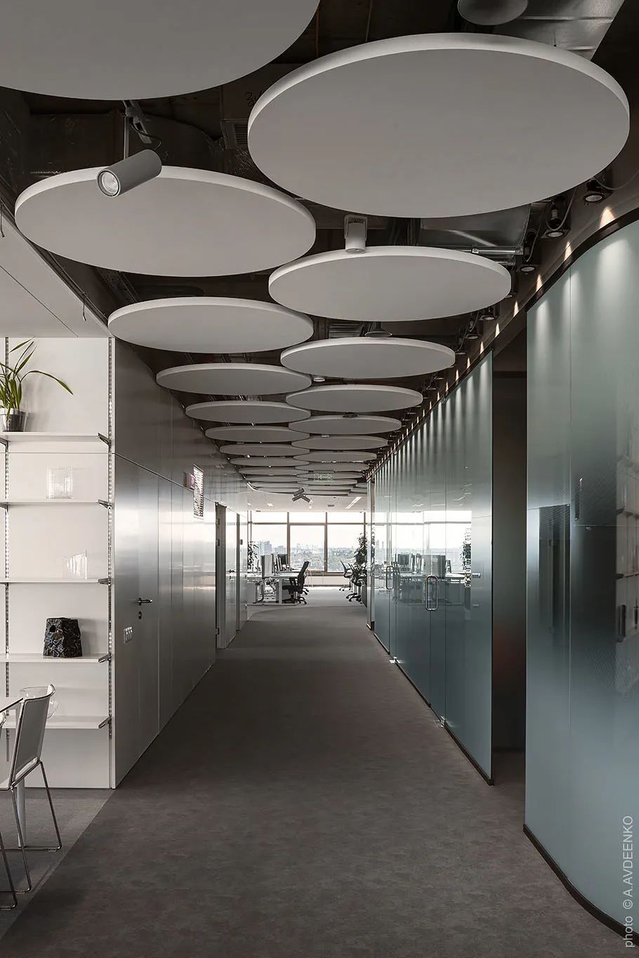 极简创意空间 · 东京新内拉里 28 号楼办公室丨日本东京丨ZOTOV＆CO-25