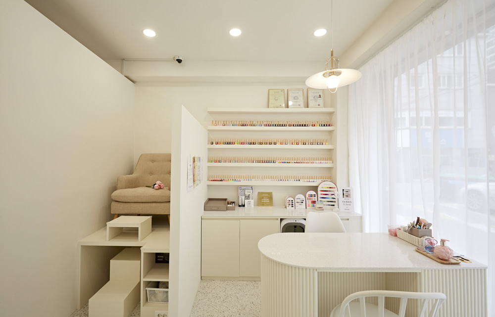 简约 8 坪韩式美妆店 设计展现魅力空间-3