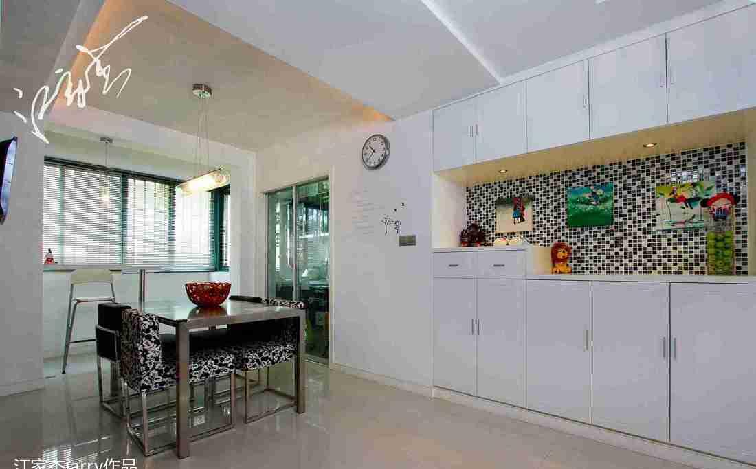 三基色调打造温馨家居空间-24