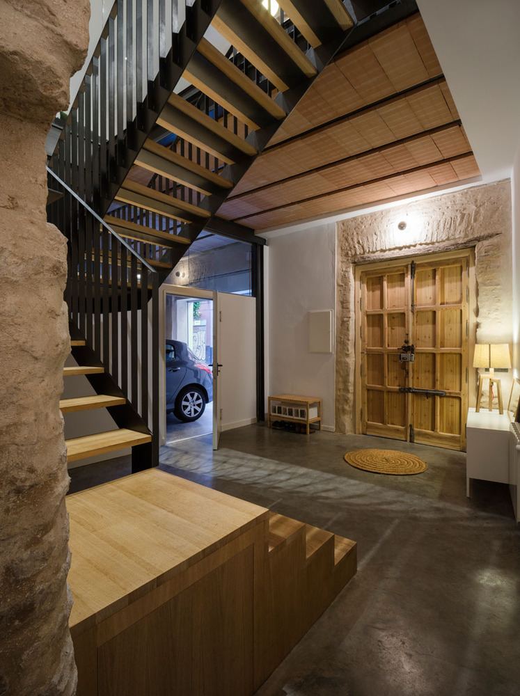 低成本创意!西班牙 Conde de Torrejon 街住宅翻新-22