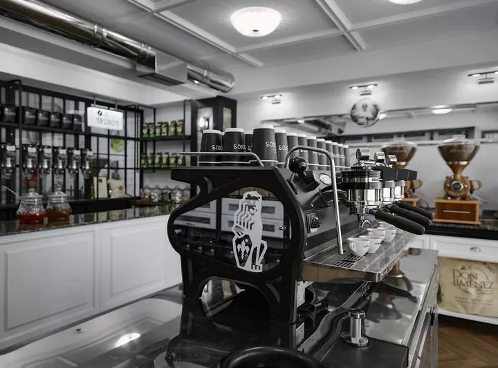 两个咖啡店，看懂外国人对待咖啡的态度-41