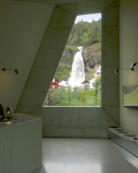 挪威 Steinsdalsfossen 瀑布景区建筑