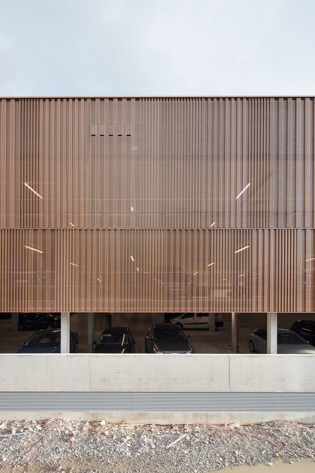 Inselhalle Lindau停车场-8