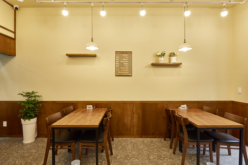 简约清新韩式餐厅设计-10