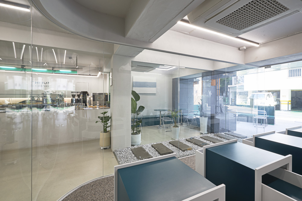 绿色环保，现代简约的 24 小时咖啡厅设计-8