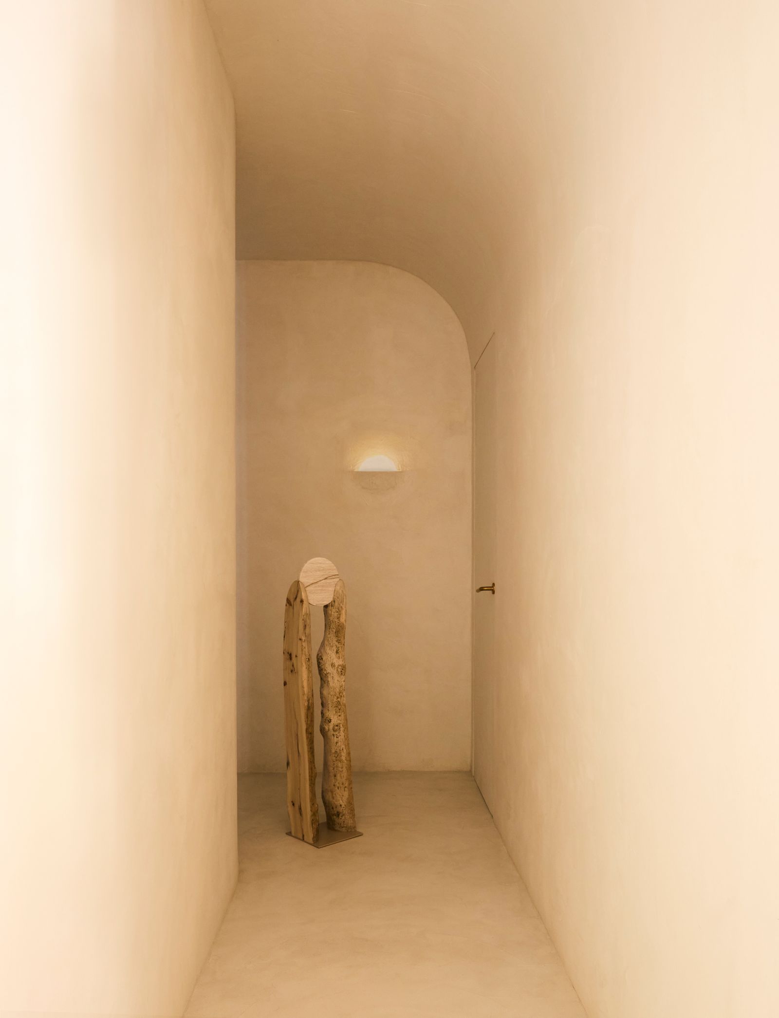 受阿尔梅里亚和富埃特文图拉沙漠景观启发的马德里公寓丨西班牙马德里-18