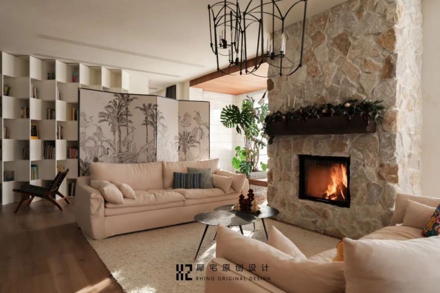 天井重构+楼梯移位,装下三代人的理想生活-0