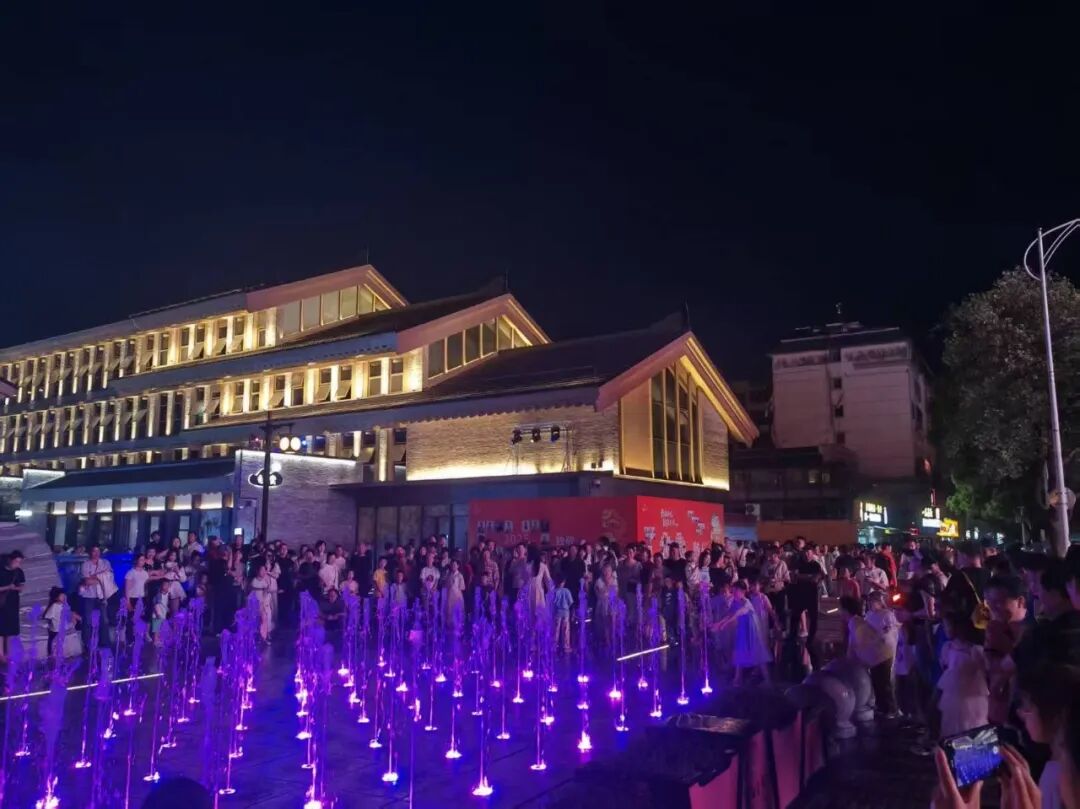 新闻速递|中南建院首个“投建运”一体化项目——随州草甸子历史文化街区焕新试运营-4