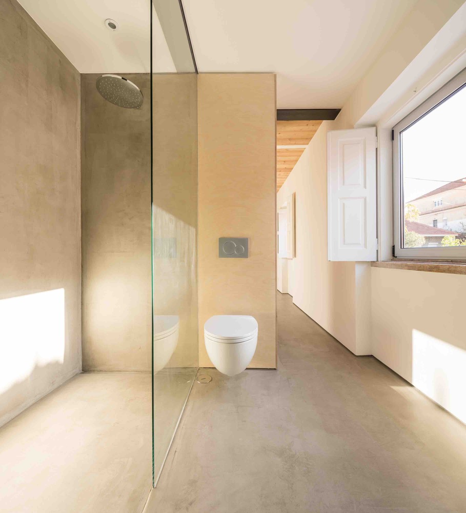 葡萄牙特拉法里亚度假屋 | 木质分隔打造舒适私密空间-57