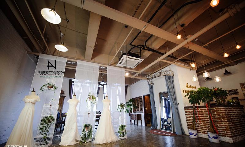 李公堤周周彩妆店-42