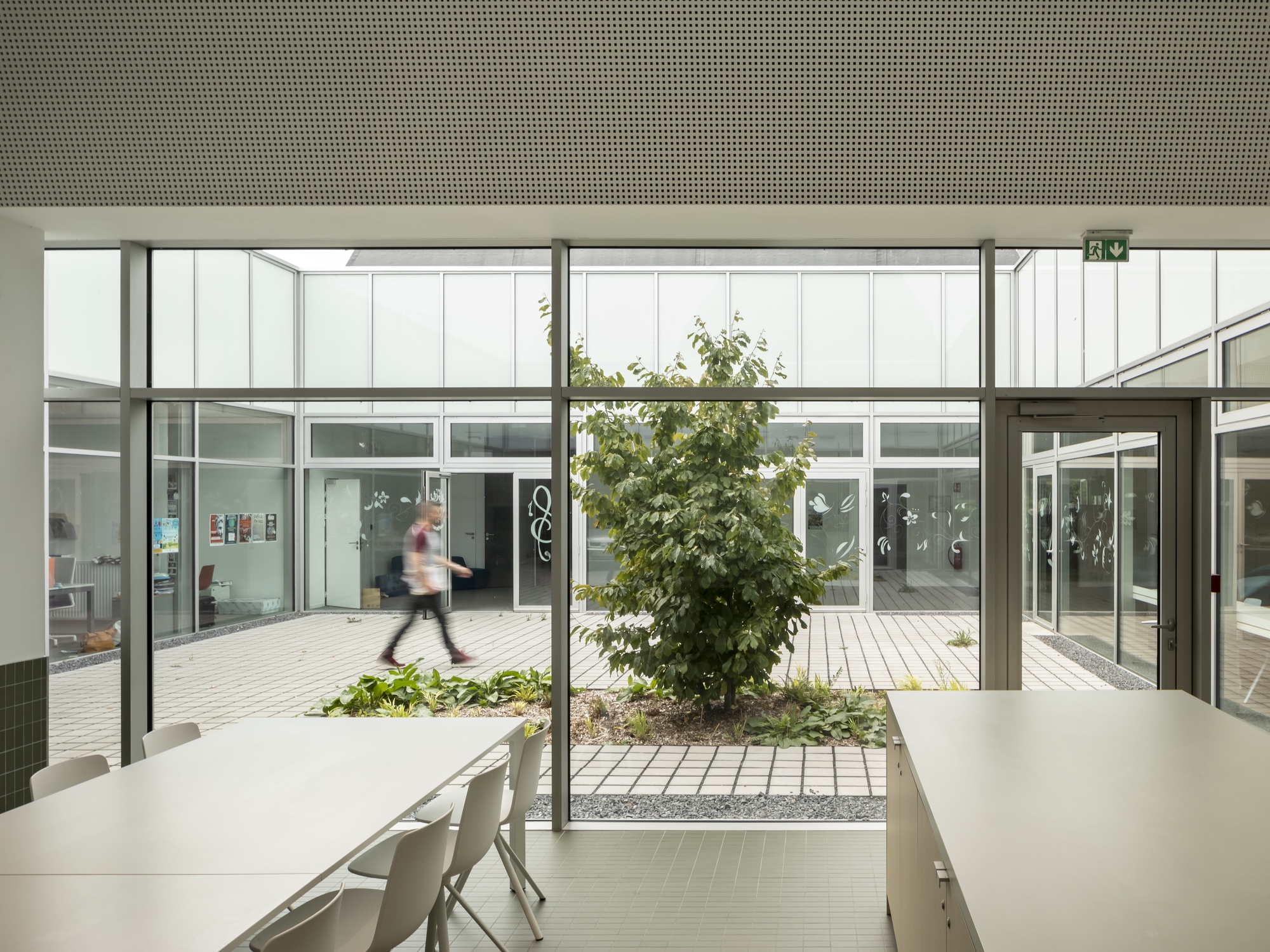 Les Halles Building 媒体图书馆和多功能空间丨法国-22