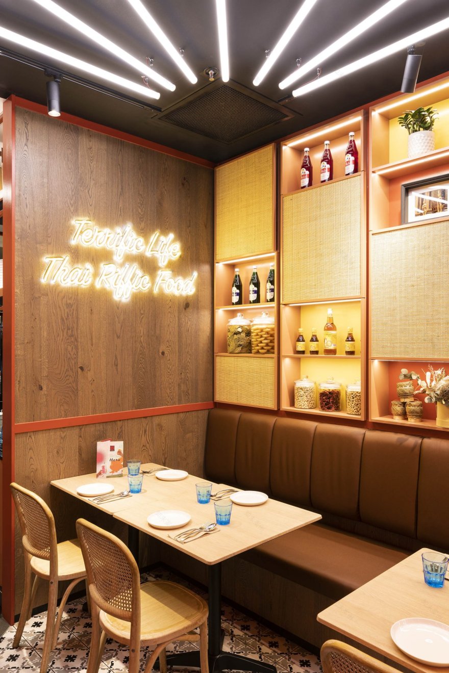 Thairiffic 餐厅 · 现代工业风格的泰国街美食空间丨澳大利亚-4