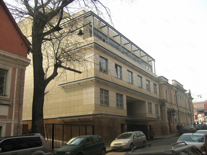 设计师巧妙运用光影,打造温馨舒适家居环境-2