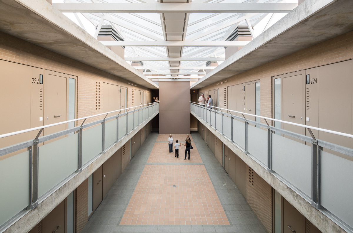 希罗纳老人住房丨Arcadi Pla Arquitectes-31