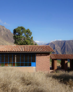 Rural Housing and Lodging – Dormis Donata / Taller MACAA (Misión de Arquitectura, Construcción y Arte en los Andes)