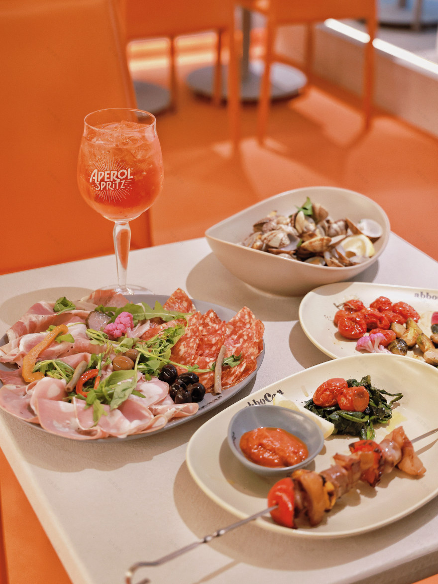 阿博卡小酒馆
注:ABBOCCA可能是特定名称,音译为阿博卡 ;BISTRO常见意思是小酒馆 丨中国北京-7