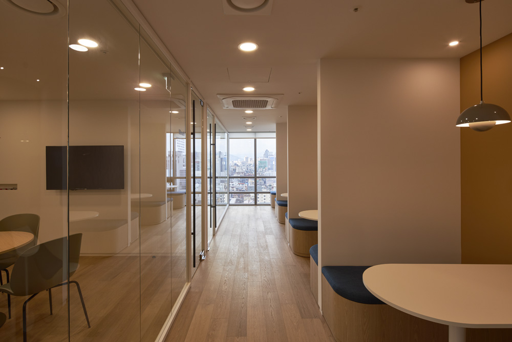 温馨现代的 160 平米创业办公室设计-21