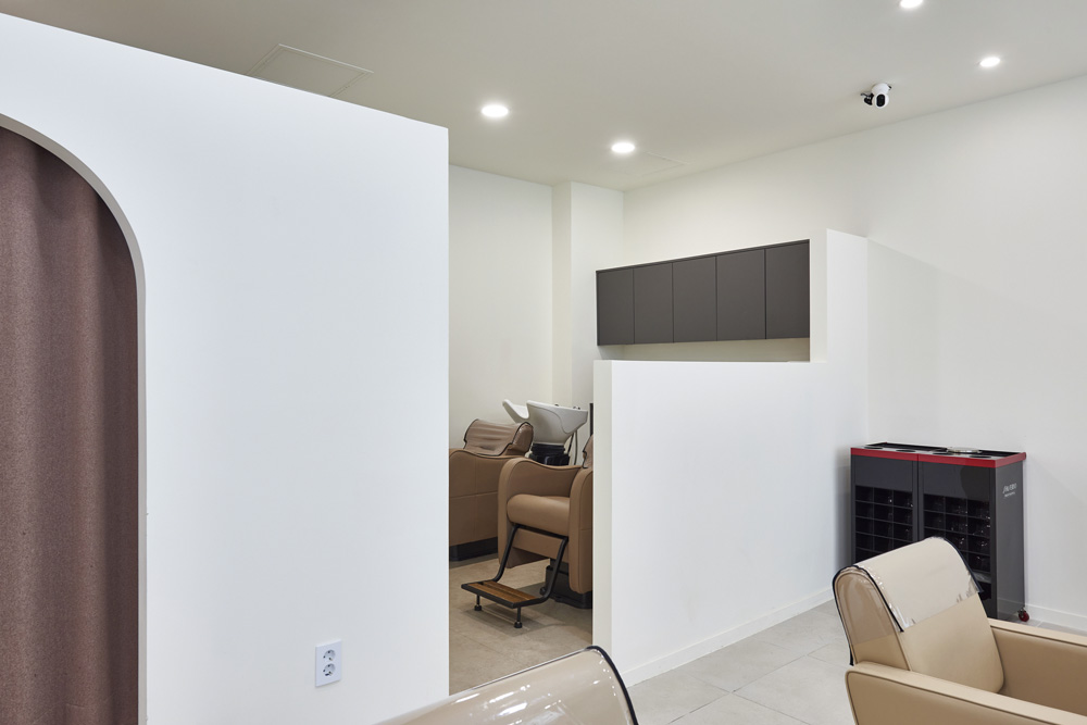 24 坪韩式美容院，现代简约设计典范-12