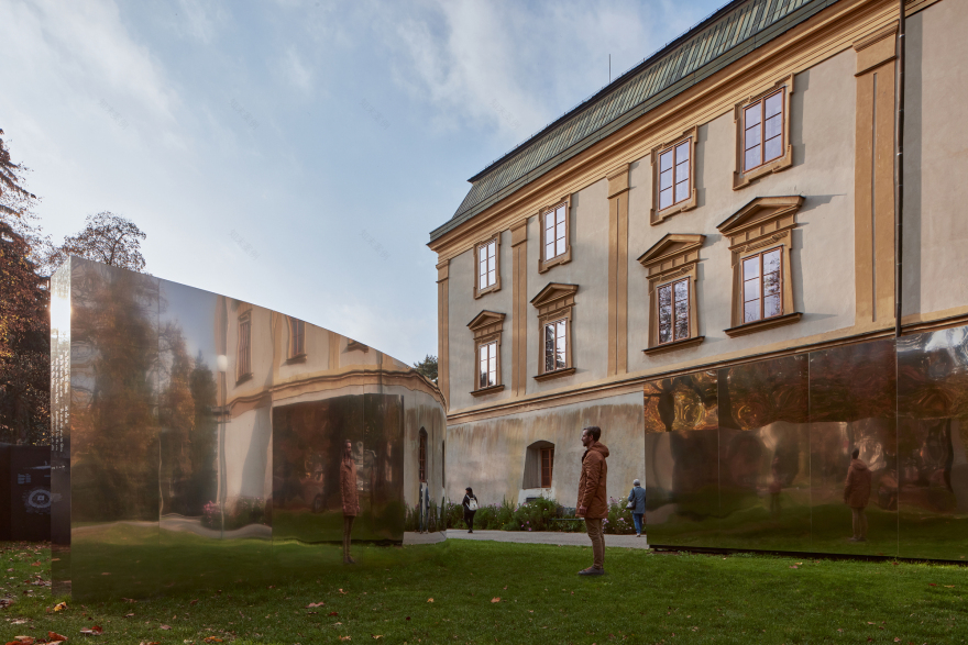 Mirrors of Zlín Installation / Loom on the Moon-14