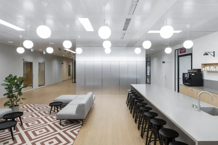 科威公司办公室内部装饰(注:COWI一般指丹麦科威国际咨询公司,这里根据常见情况处理,若COWI有特定所指,请根据实际情况调整) 丨立陶宛维尔纽斯丨DO ARCHITECTS-0