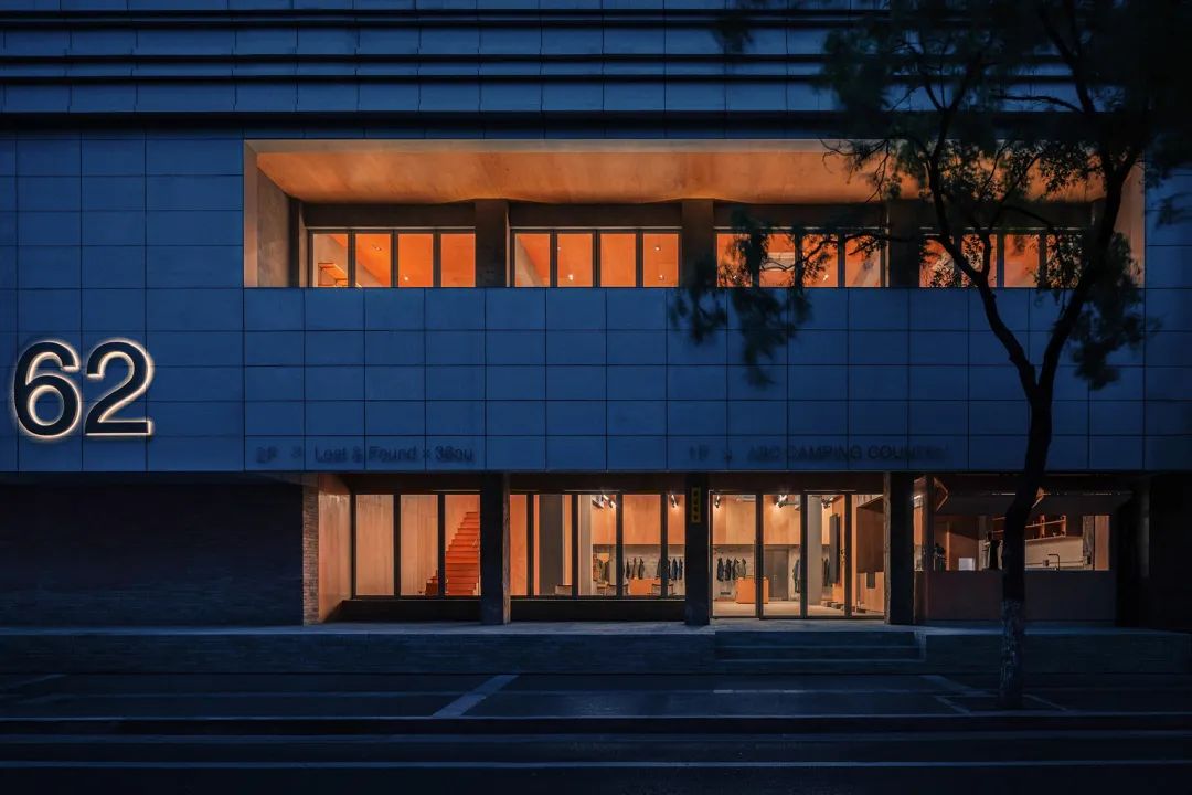 南京美术大厦 · 方庭与曲庭的融合设计丨中国南京丨MOU建筑工社-76