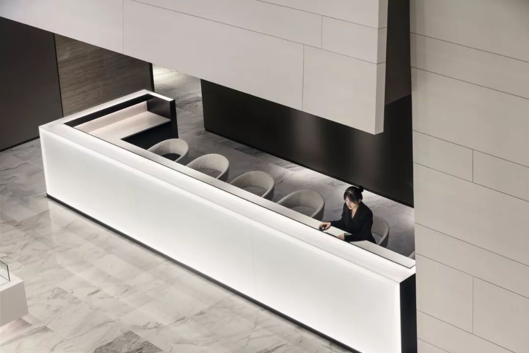 几何律动中的莆田正荣销售中心-13