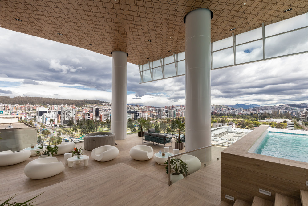 厄瓜多尔北卡罗来纳公园旁的生态建筑-29