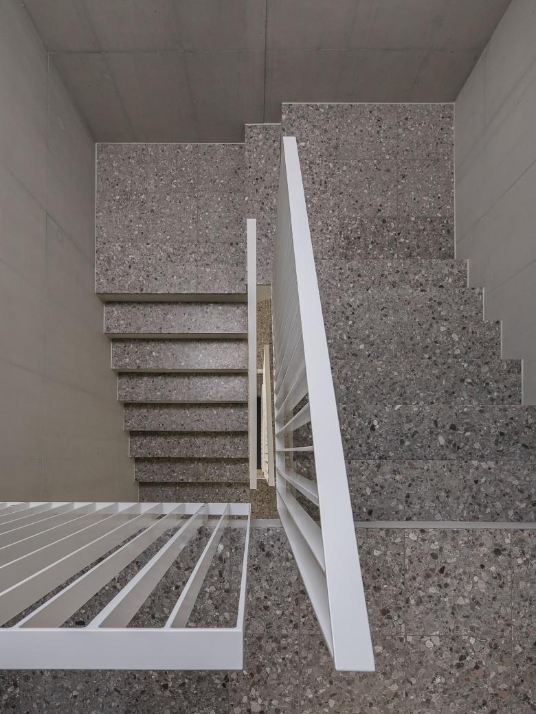 ZWEIFAMILIENHAUS LUZERN 住宅丨瑞士-23